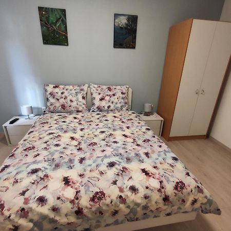 Kuca Za Odmor Ema Hotel Sibenik Ngoại thất bức ảnh