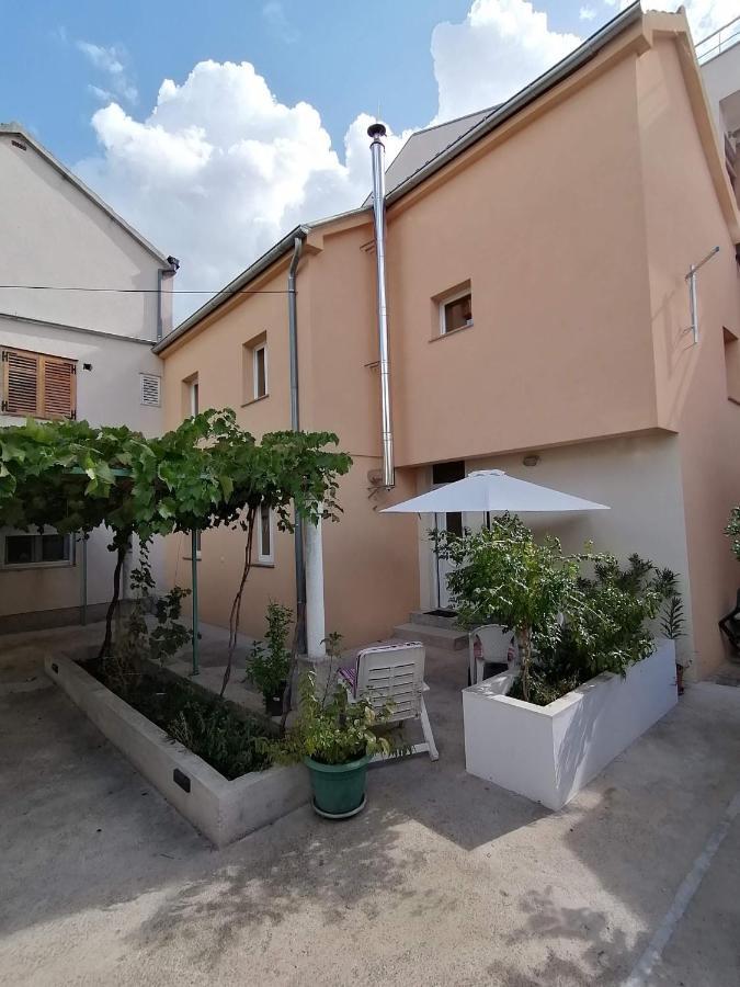 Kuca Za Odmor Ema Hotel Sibenik Ngoại thất bức ảnh