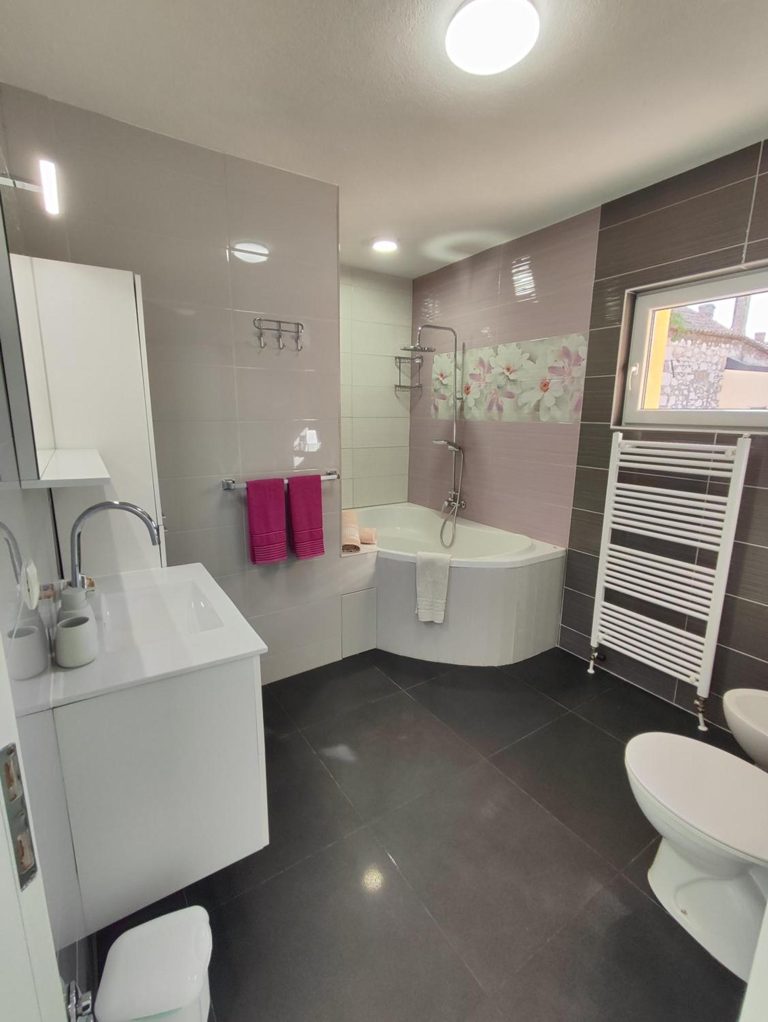 Kuca Za Odmor Ema Hotel Sibenik Ngoại thất bức ảnh