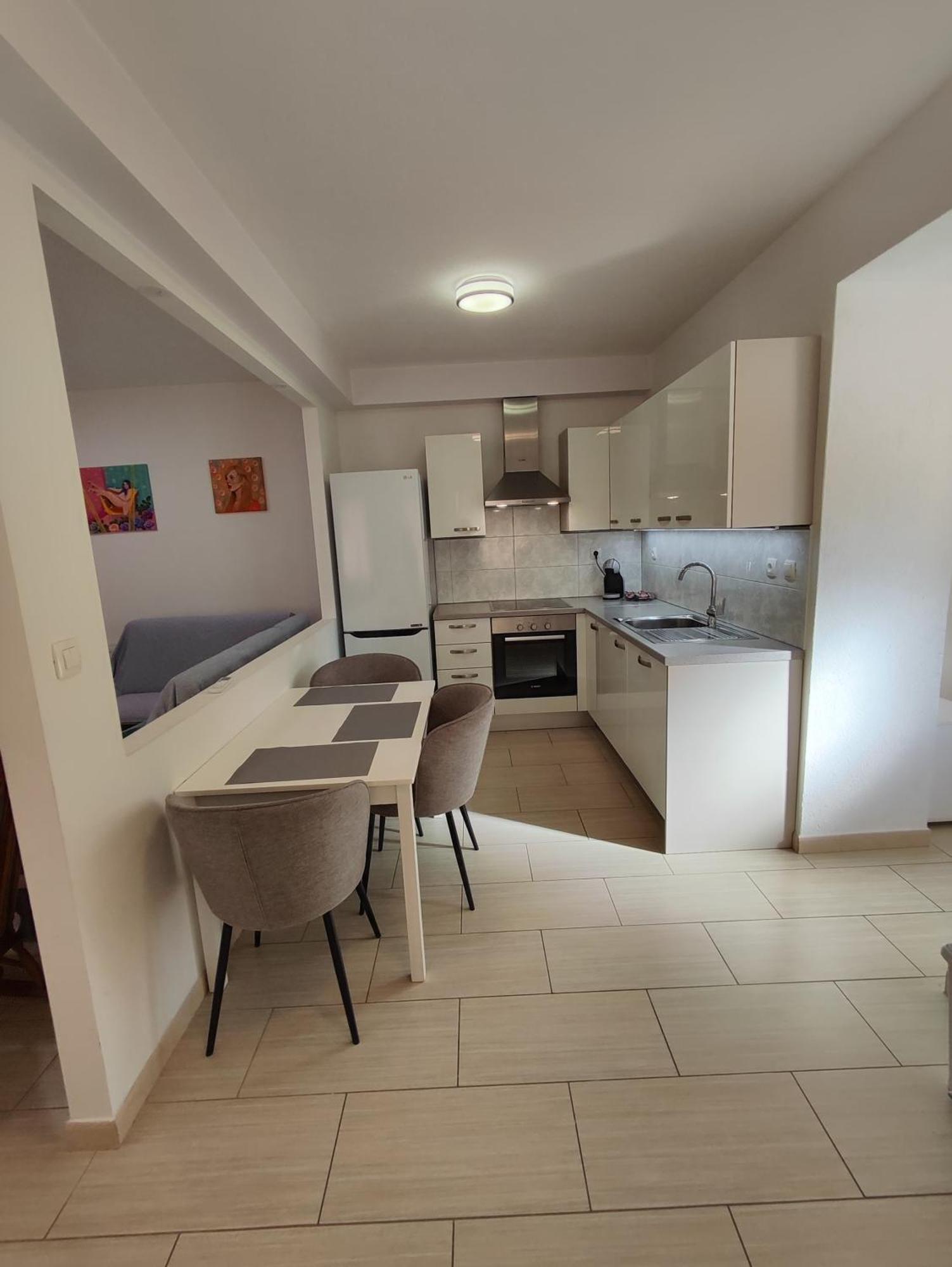 Kuca Za Odmor Ema Hotel Sibenik Ngoại thất bức ảnh
